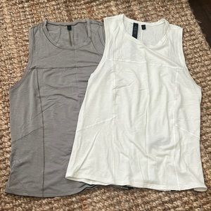 Lululemon Lab sz 4 | 2 pack!!